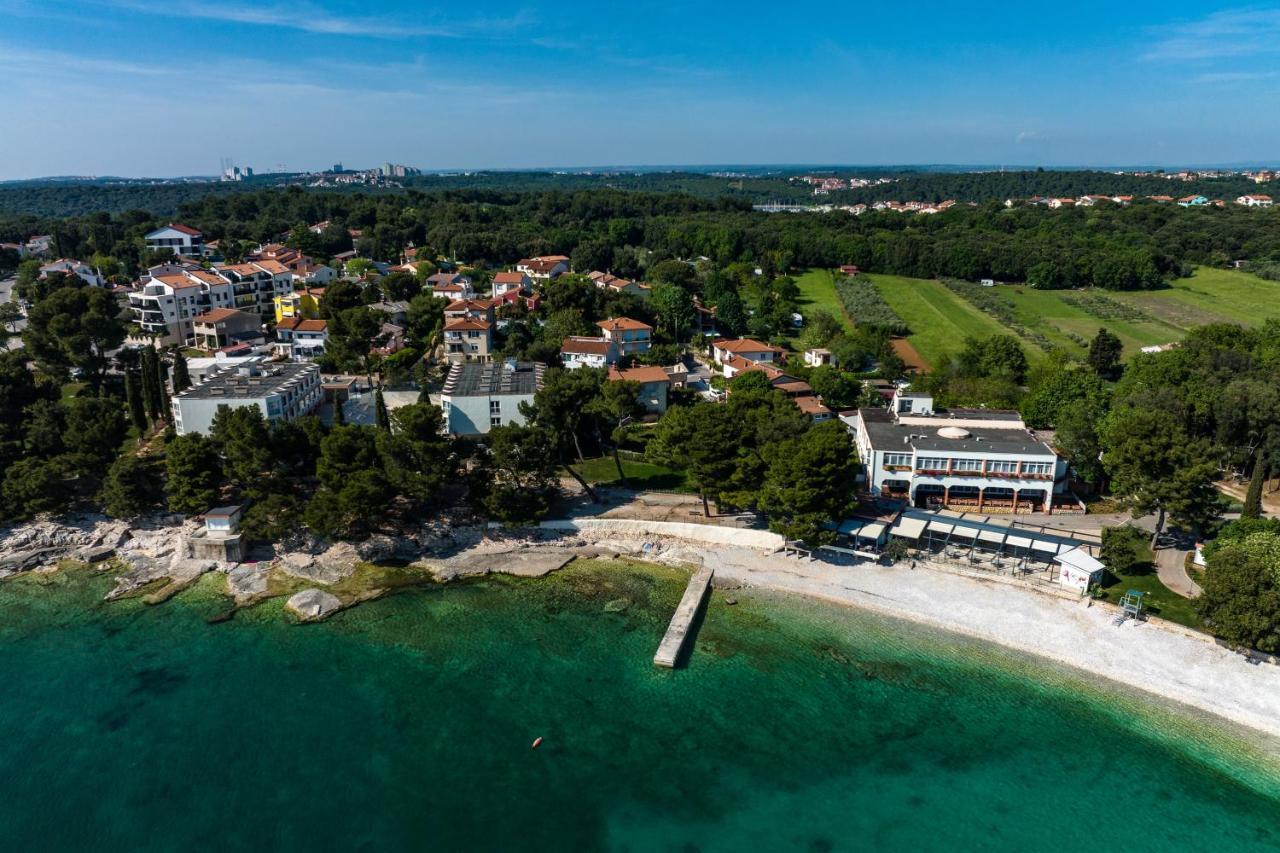 Apartment Axelle 50 Meters To The Beach Banjole Eksteriør bilde